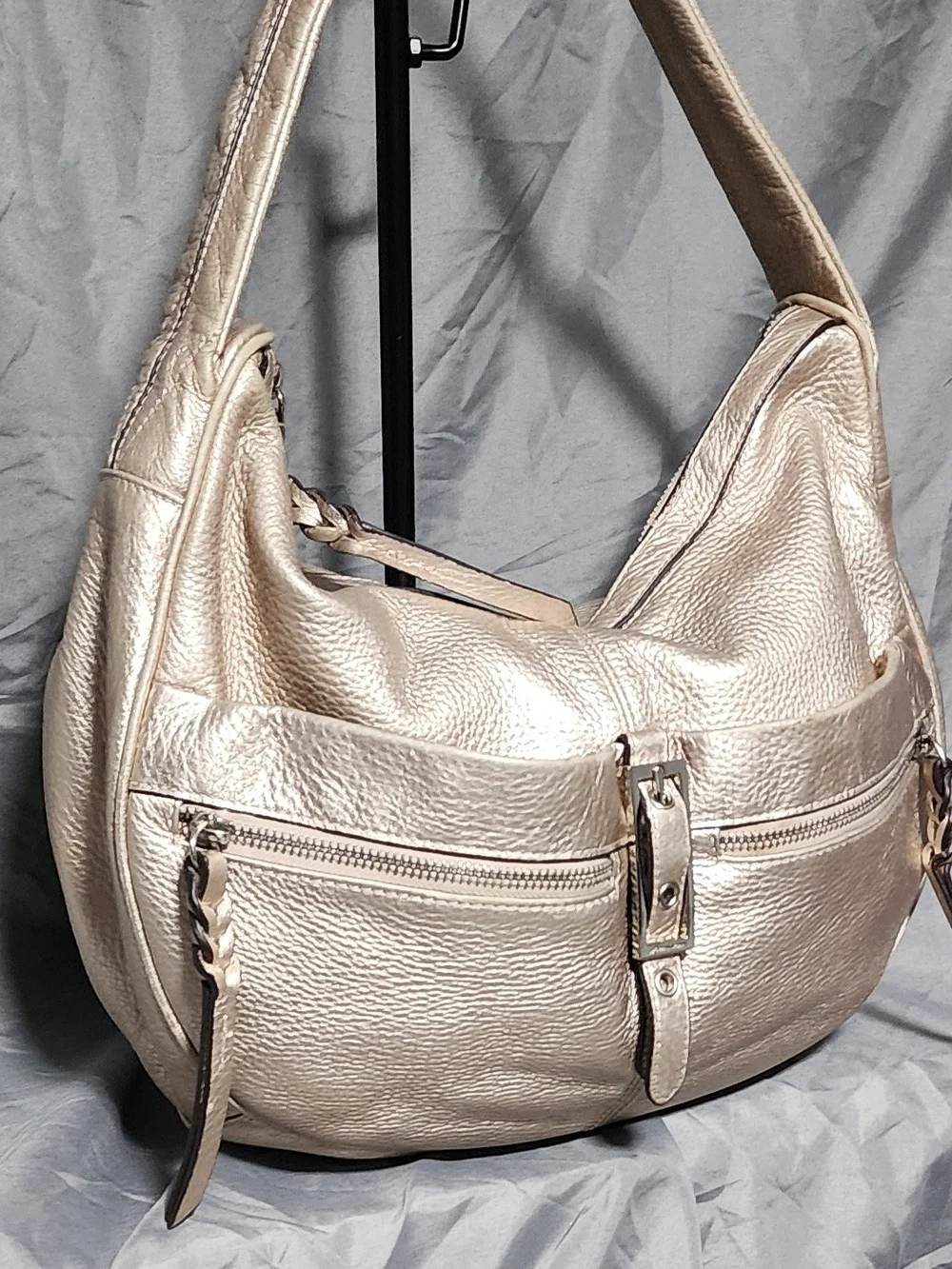 B. Makowsky Metallic Leather Hobo Shoulderbag Purse